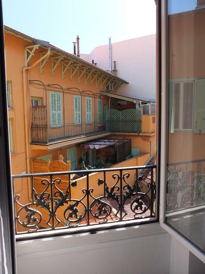 Appartement Le Cernuschi 2C Menton Buitenkant foto